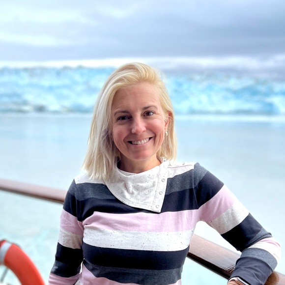 Meet your Posher, Erika - Picture 1 of 1